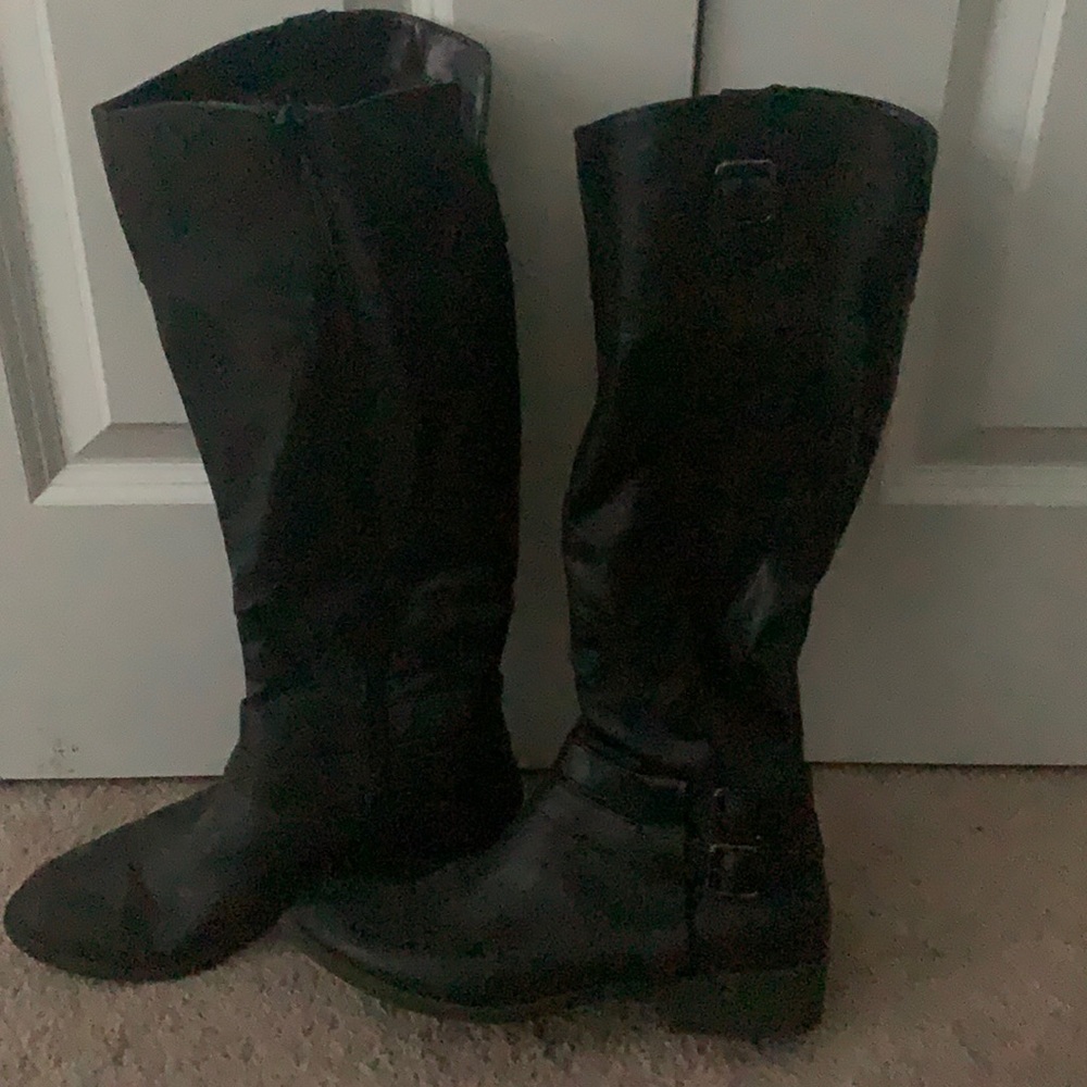 Black dress boots